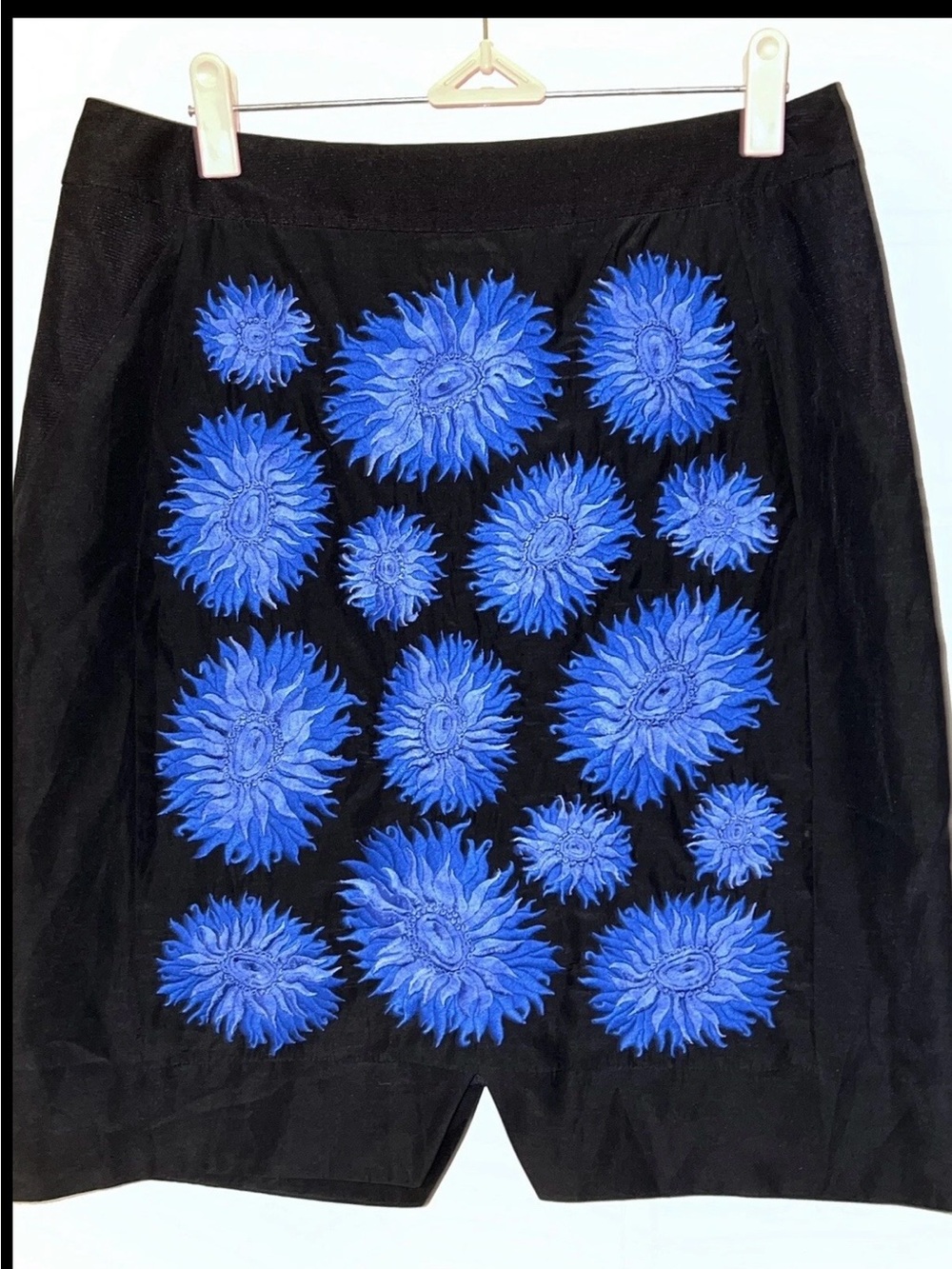 Leifsdottir Black Pencil Silk blend Skirt with Royal Blue Floral Embroidery
